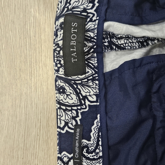 Talbots Chatham Women's Ankle Pants Blue Paisley, Size 8P - Picture 4 of 7